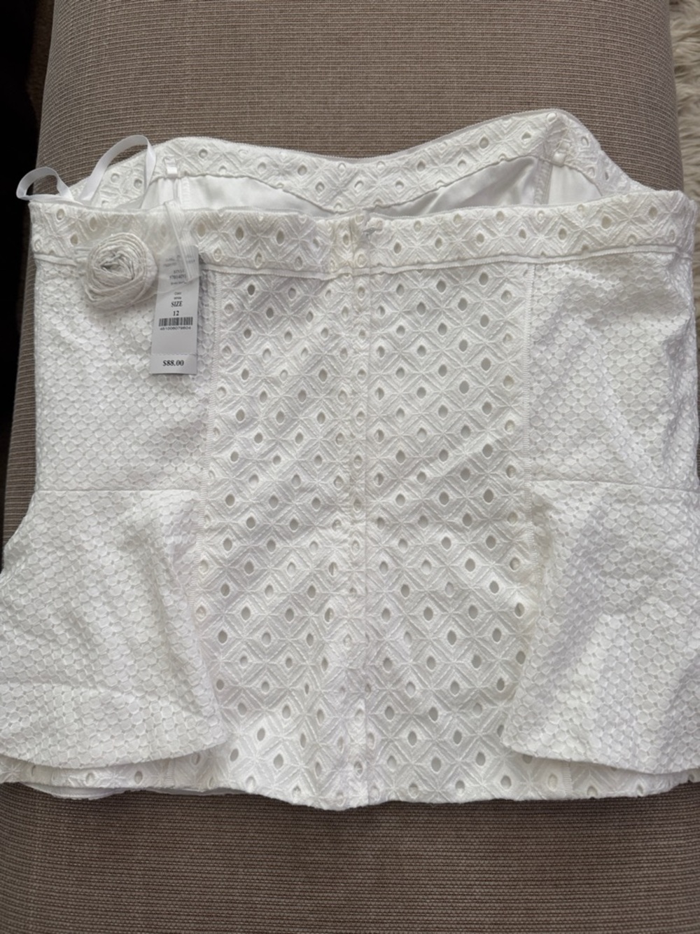 White House Black Market White Eyelet Strapless Peplum Tank - Picture 5 of 5